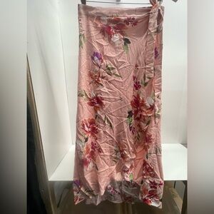 & Harmony Chic Floral Maxi‎ wrap Skirt in Soft Pink